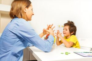 Какая программа наиболее эффективна сегодня при лечении аутизма у детей?